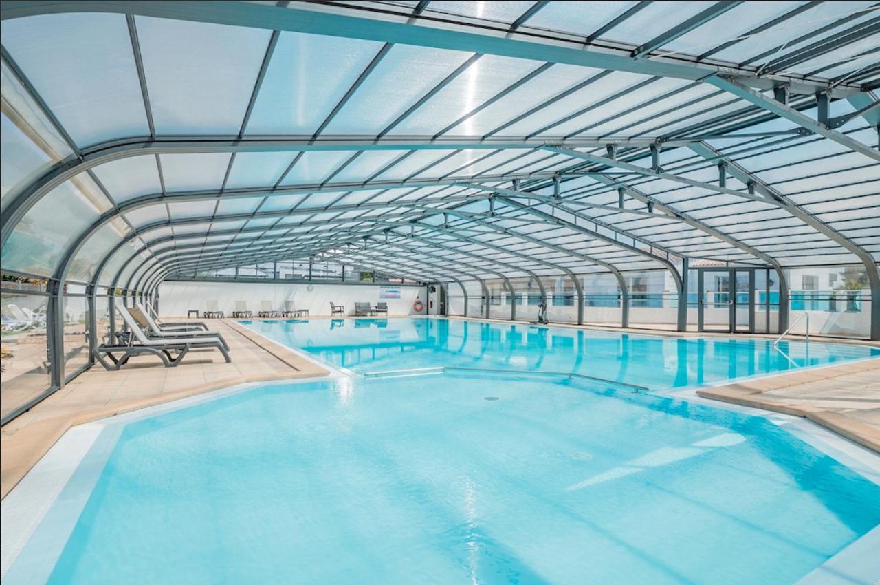 Joli Chalet Pour 6 - Domaine Avec Piscine Brétignolles-sur-Mer Exteriör bild